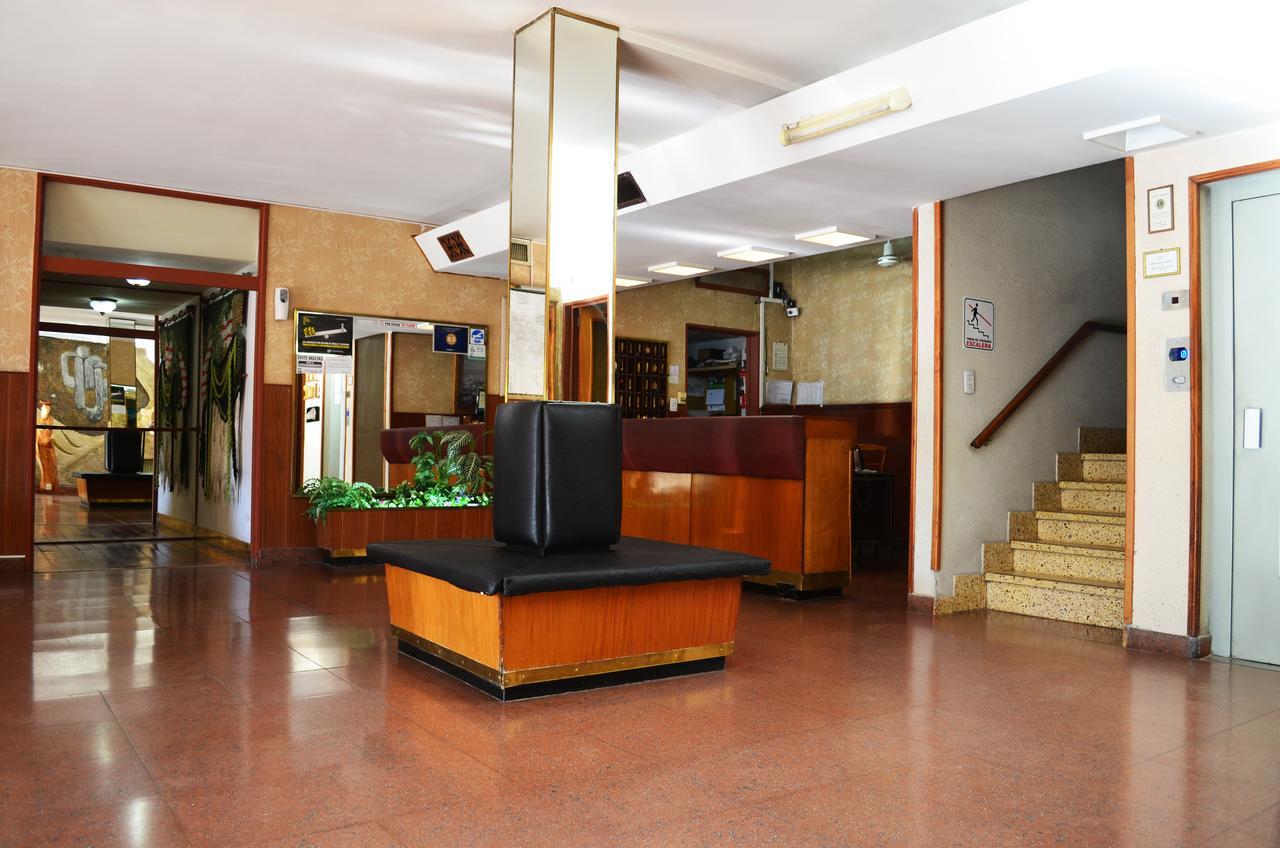 Hotel Huemul General Roca Esterno foto